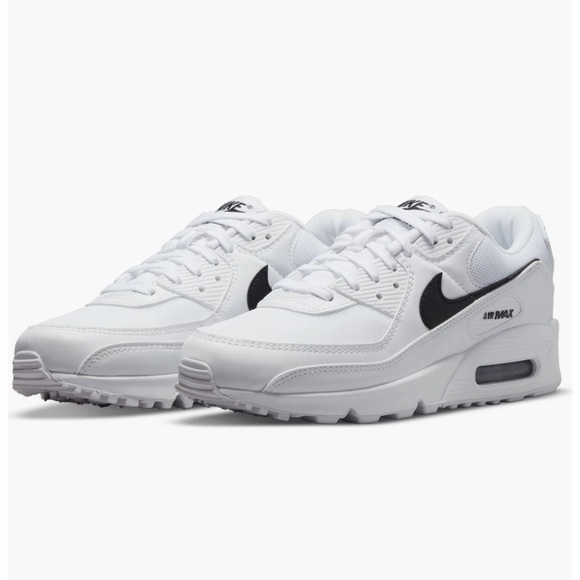 Nike Air Max 90s - Picture 2 of 9